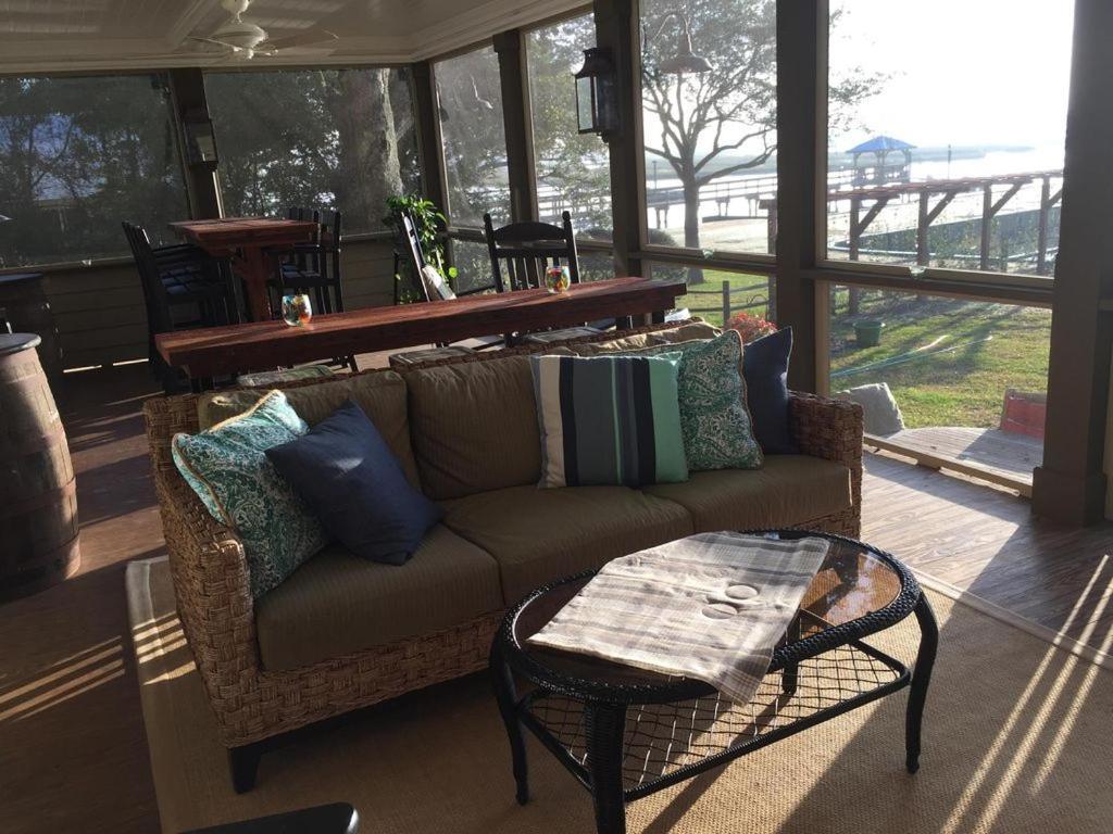 马瑞斯茵利Waterside Retreat住宿加早餐旅馆 外观 照片